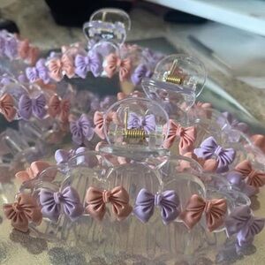 Cutesy Bow Clip